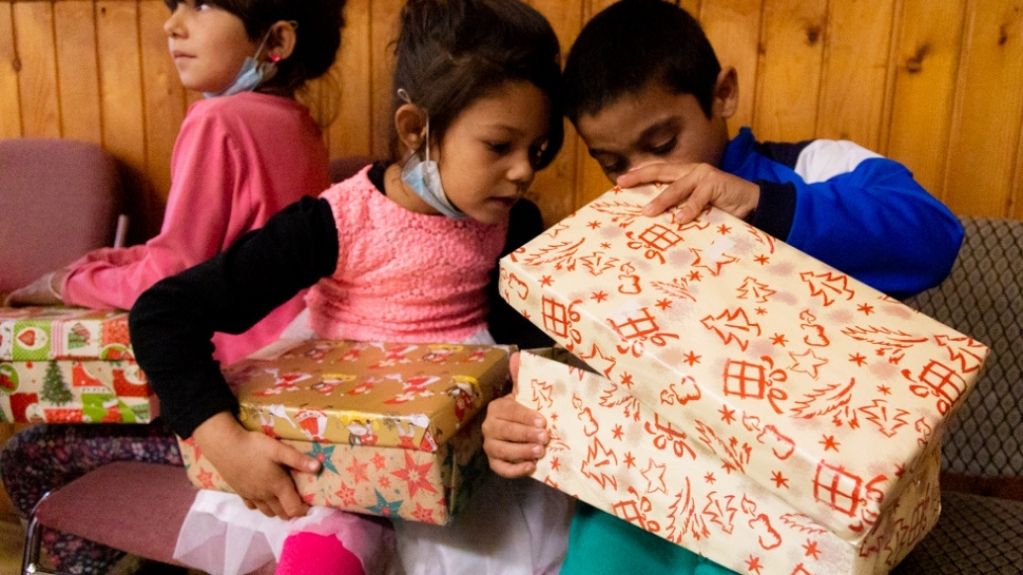 Ezer gyerek karácsonya: képriport Borsod szívéből